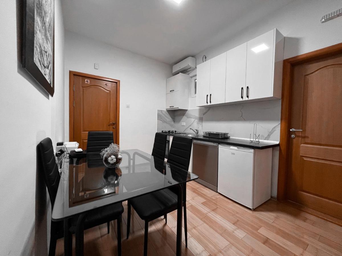 Stan Na Dan Sebastijan Apartment Баня Лука Екстериор снимка