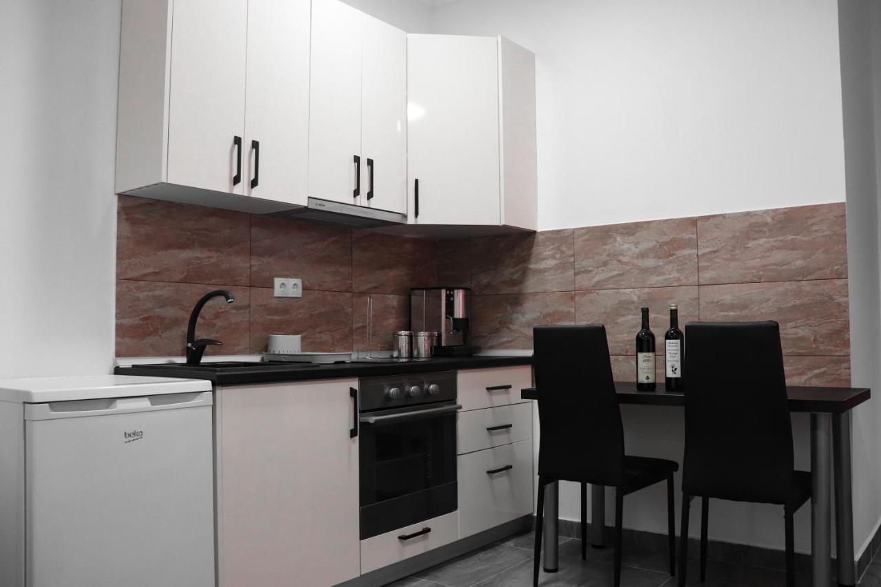 Stan Na Dan Sebastijan Apartment Баня Лука Екстериор снимка
