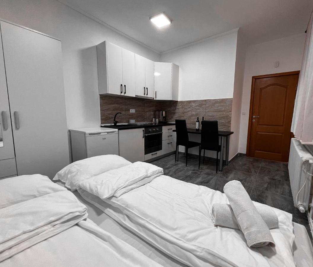 Stan Na Dan Sebastijan Apartment Баня Лука Екстериор снимка
